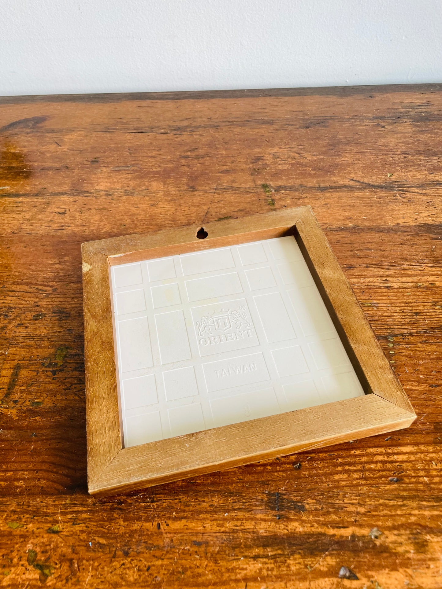 Mimi Vang Olsen Wood & Tile Cat Trivet or Wall Hanging Picture - Orient Taiwan