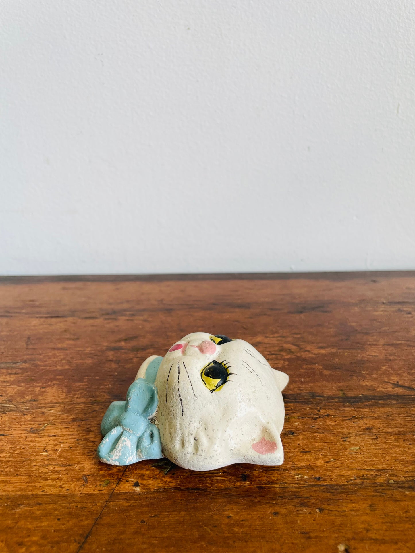 Chalkware Cat Face Wall Hanging - Cat Looking Straight