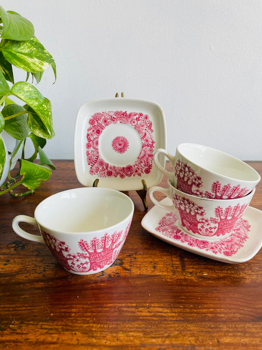 Figgjo Flint Norway Turi-Design "Arden" Set of 5 Pieces - Two Square Saucer Plates & Three Tea Cups