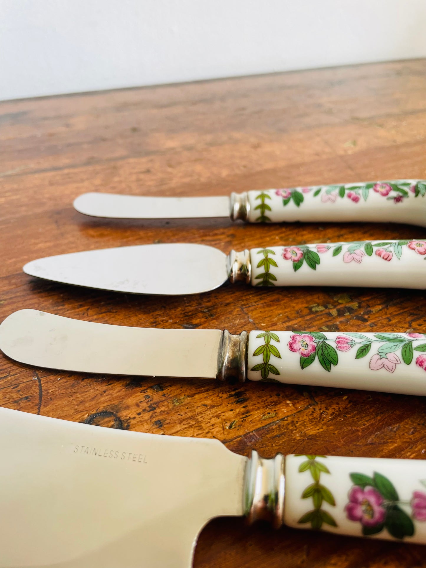 Vintage Stainless Steel Sheffield England Cheese Knives with Botanical Floral Handles - Set of 4 Pieces