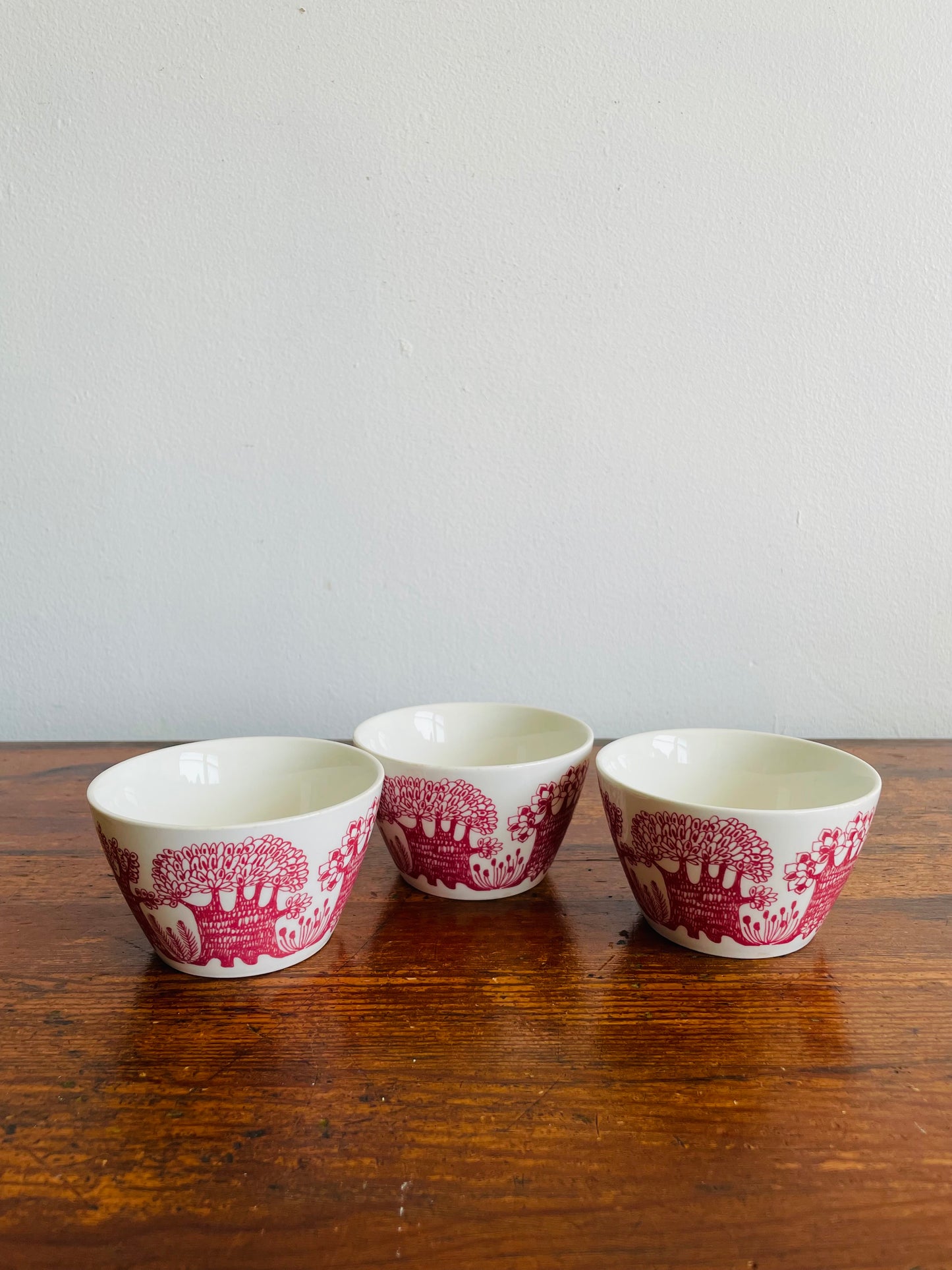 Figgjo Flint Norway Turi-Design "Arden" Set of 5 Pieces - Two Square Saucer Plates & Three Tea Cups