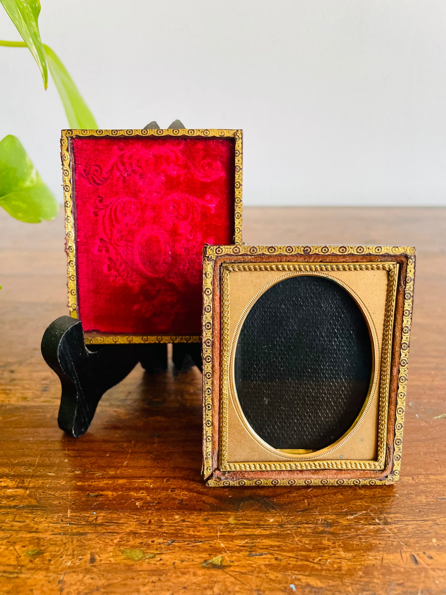 Antique 1800s Ambrotype or Daguerreotype Tooled Leather & Brass Photo Frame Case