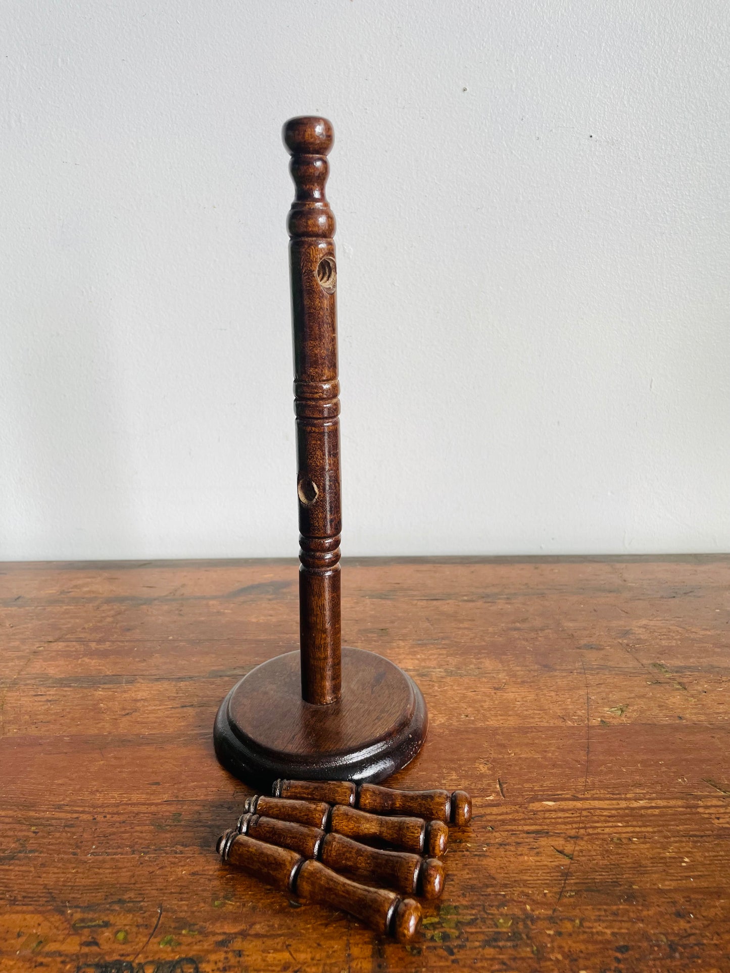 Vintage Wooden Mug Tree Holder Rack with 4 Arms