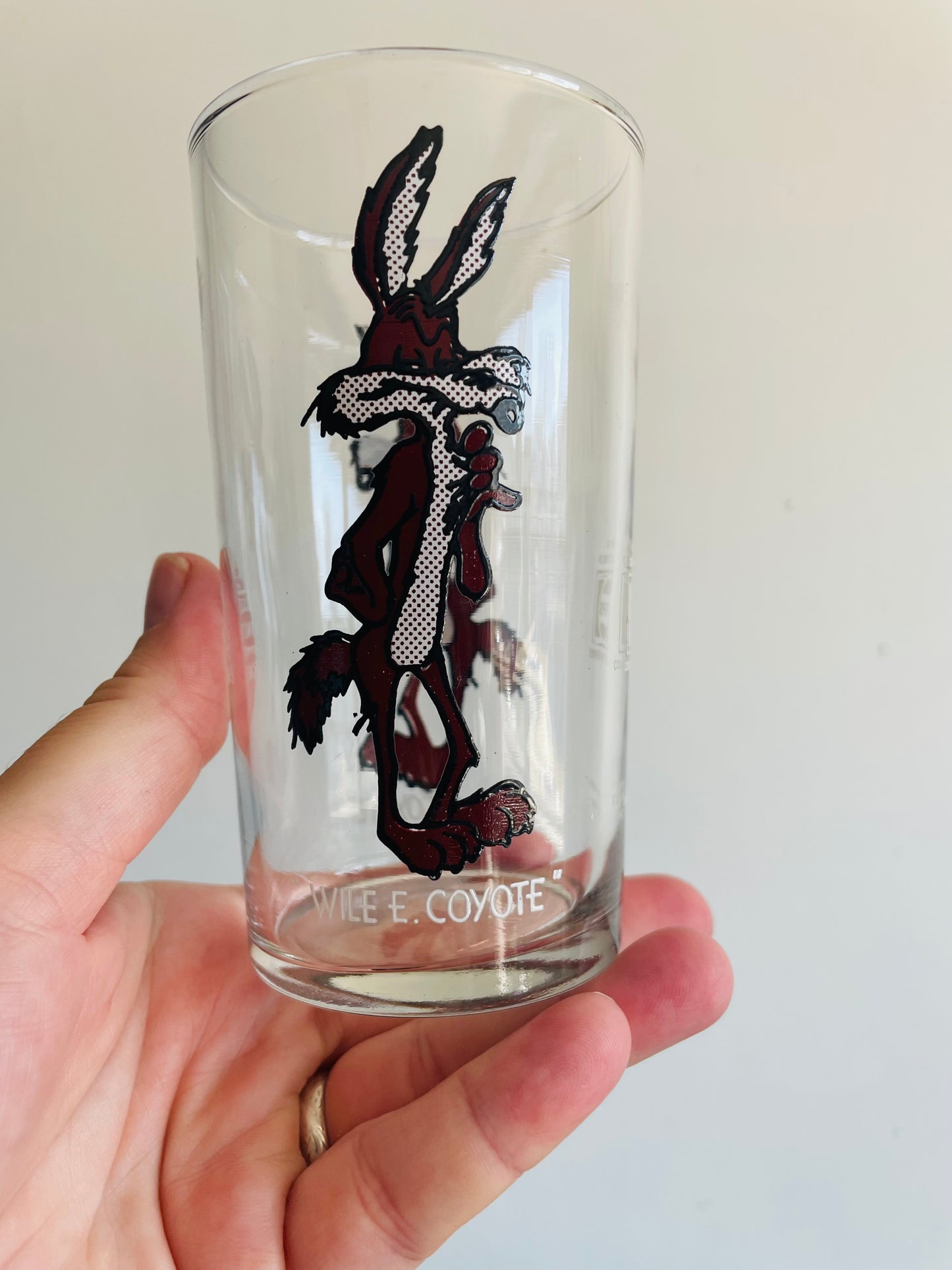 1978 Warner Bros Tim Hortons & Pepsi Wile E Coyote Collector Series Glasses - Set of 2
