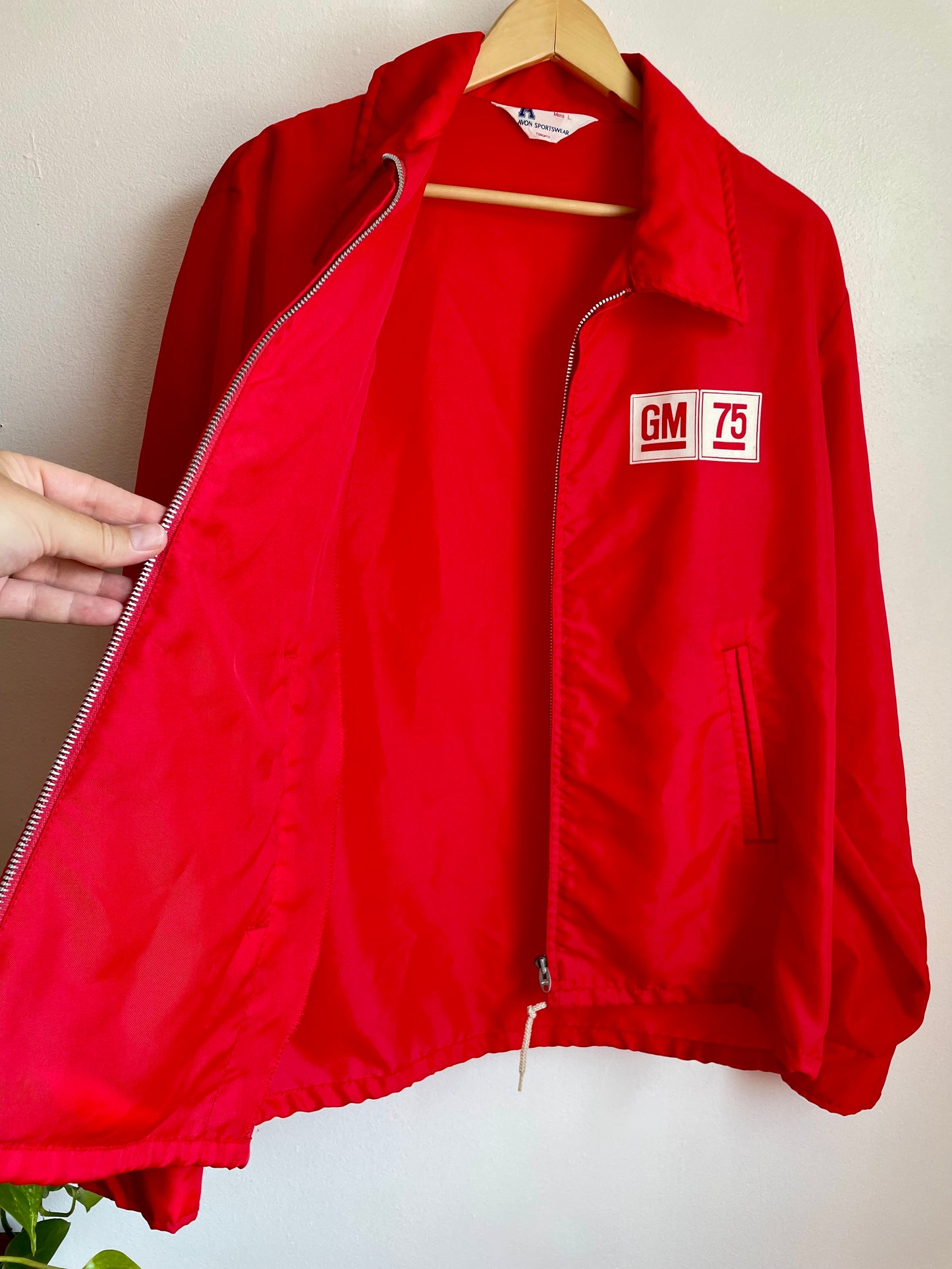 1975 General Motors Red Windbreaker Jacket - Avon Sportswear Toronto - Men's Size Large - GM 75