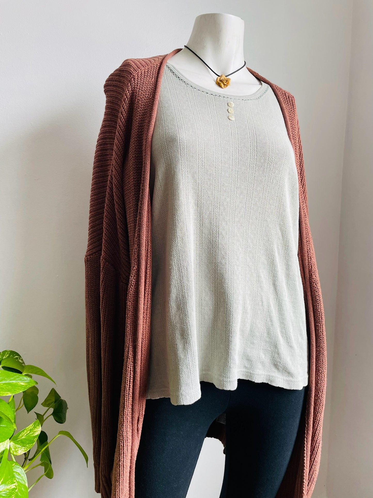 Oblige 100% Cotton Sage Green Cottagecore T-Shirt - Made in Hong Kong - Size Small