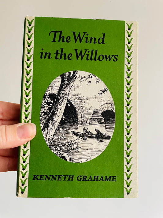 The Wind in the Willows by Kenneth Grahame Hardcover Book (1965)