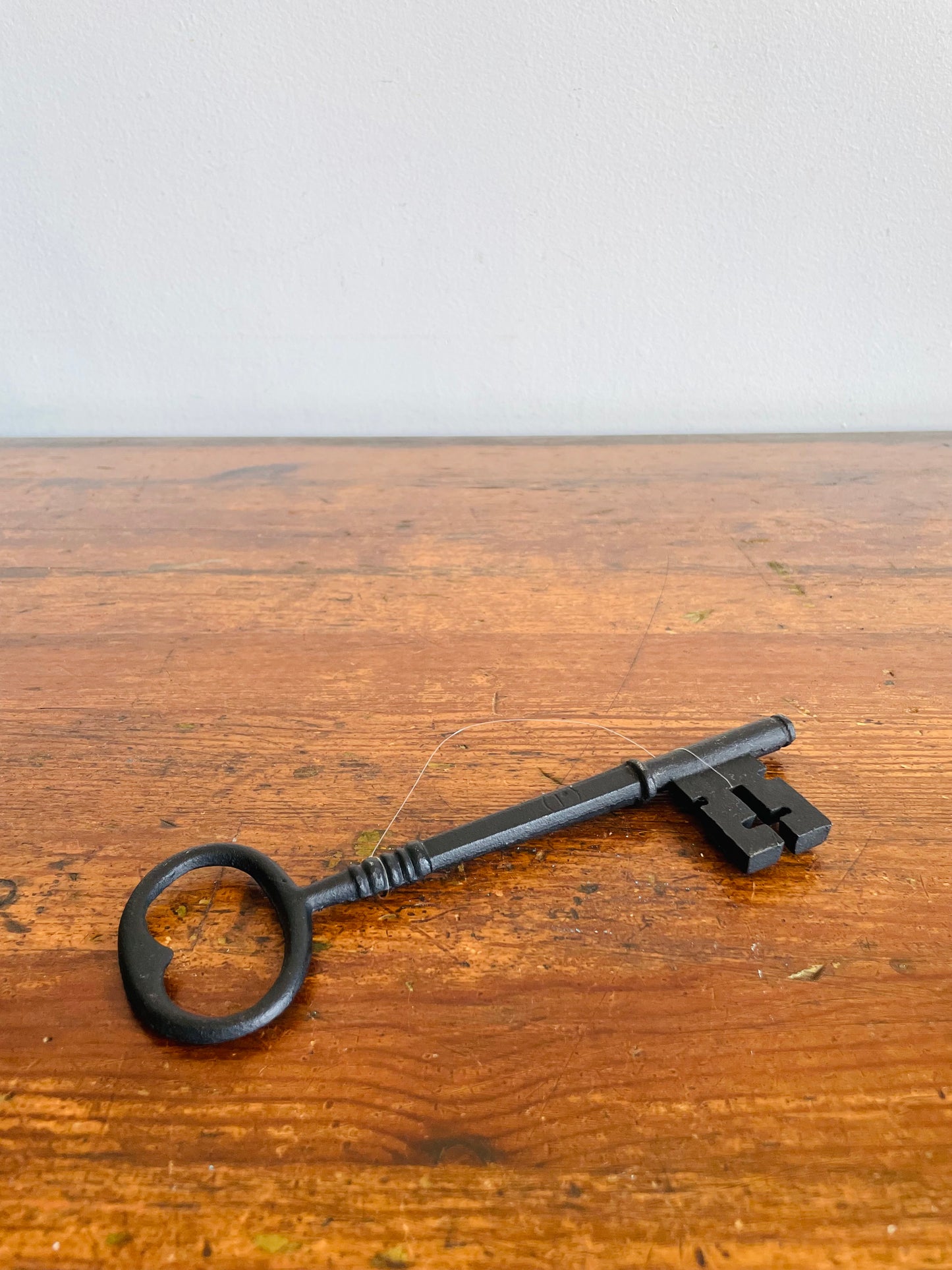 Large Black Cast Iron Skeleton Key