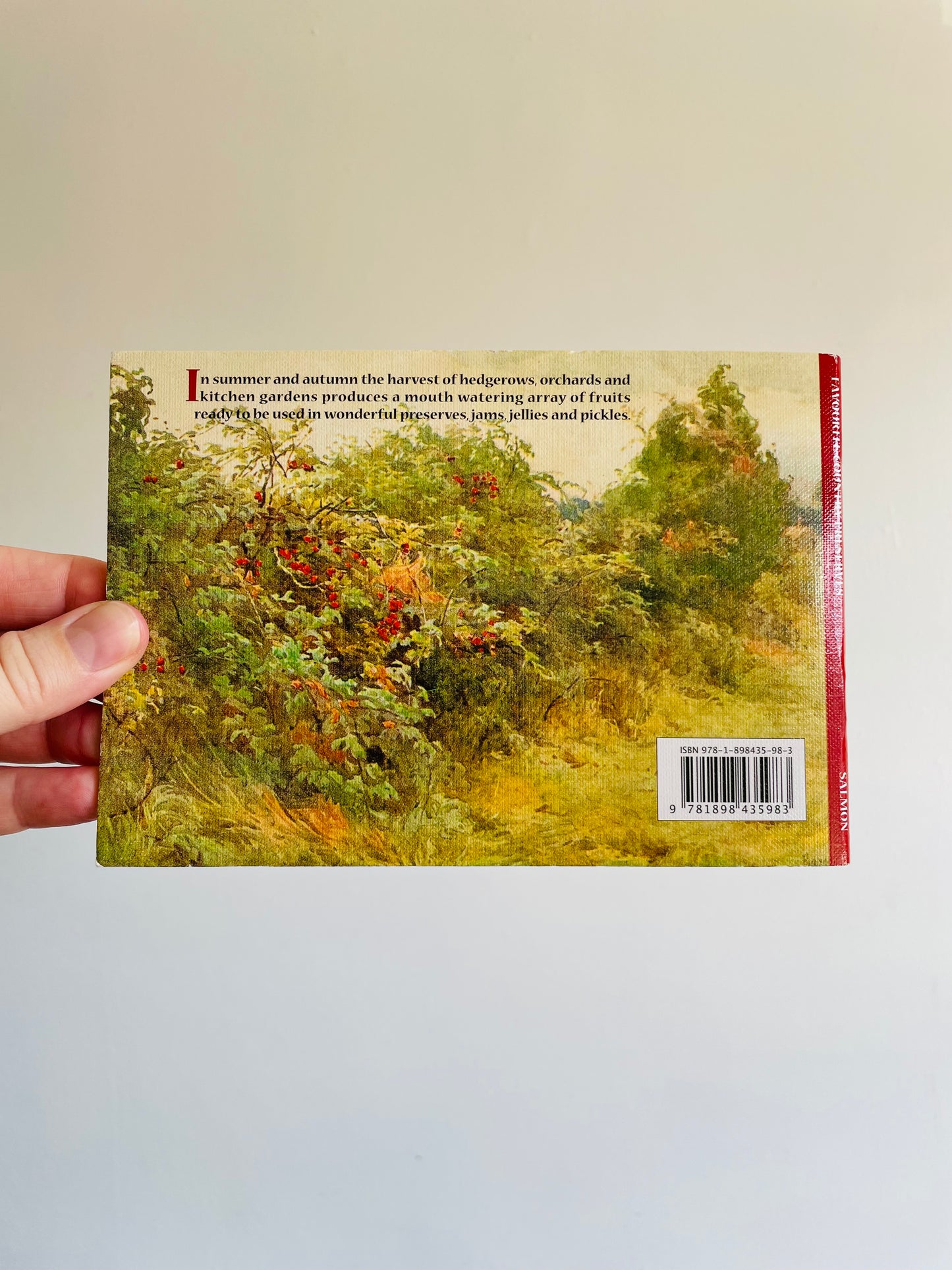Favourite Country Preserves Pocket Cookbook - Traditional Homemade Jam, Chutney & Pickle Recipes