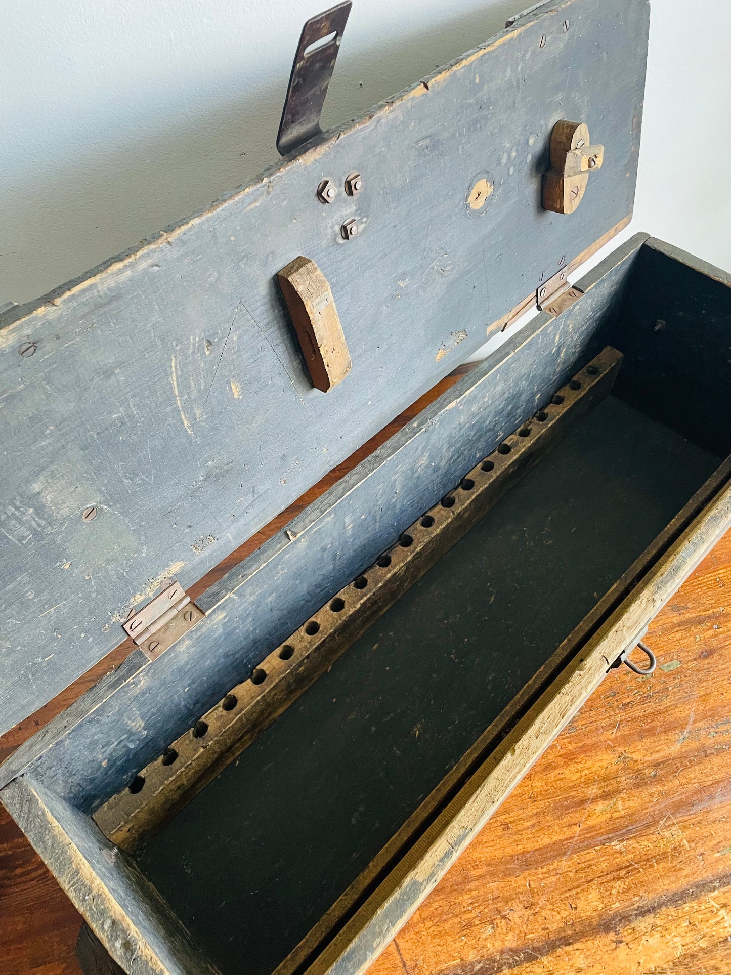 Vintage Solid & Rustic Wood Box Trunk with Beautiful Aged Patina, Metal Latch to Close, Hinged Lid & Leather Handles - Great Indoor or Outdoor Porch Decor!