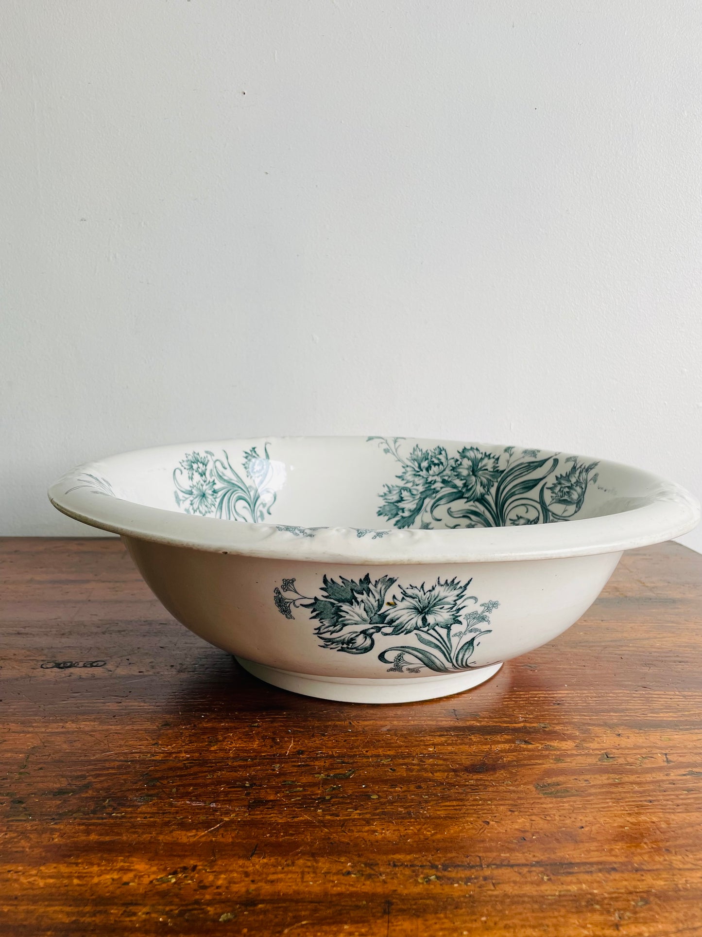 Alejandro Baker & Co. England Giant Ironstone Wash Basin Bowl with Blue Flower Pattern