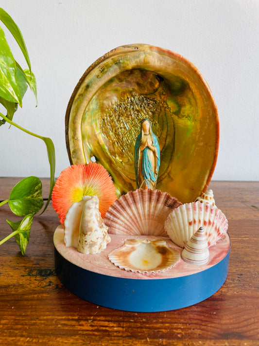 Kitschy & Unique Mary Under The Sea Shell Lamp