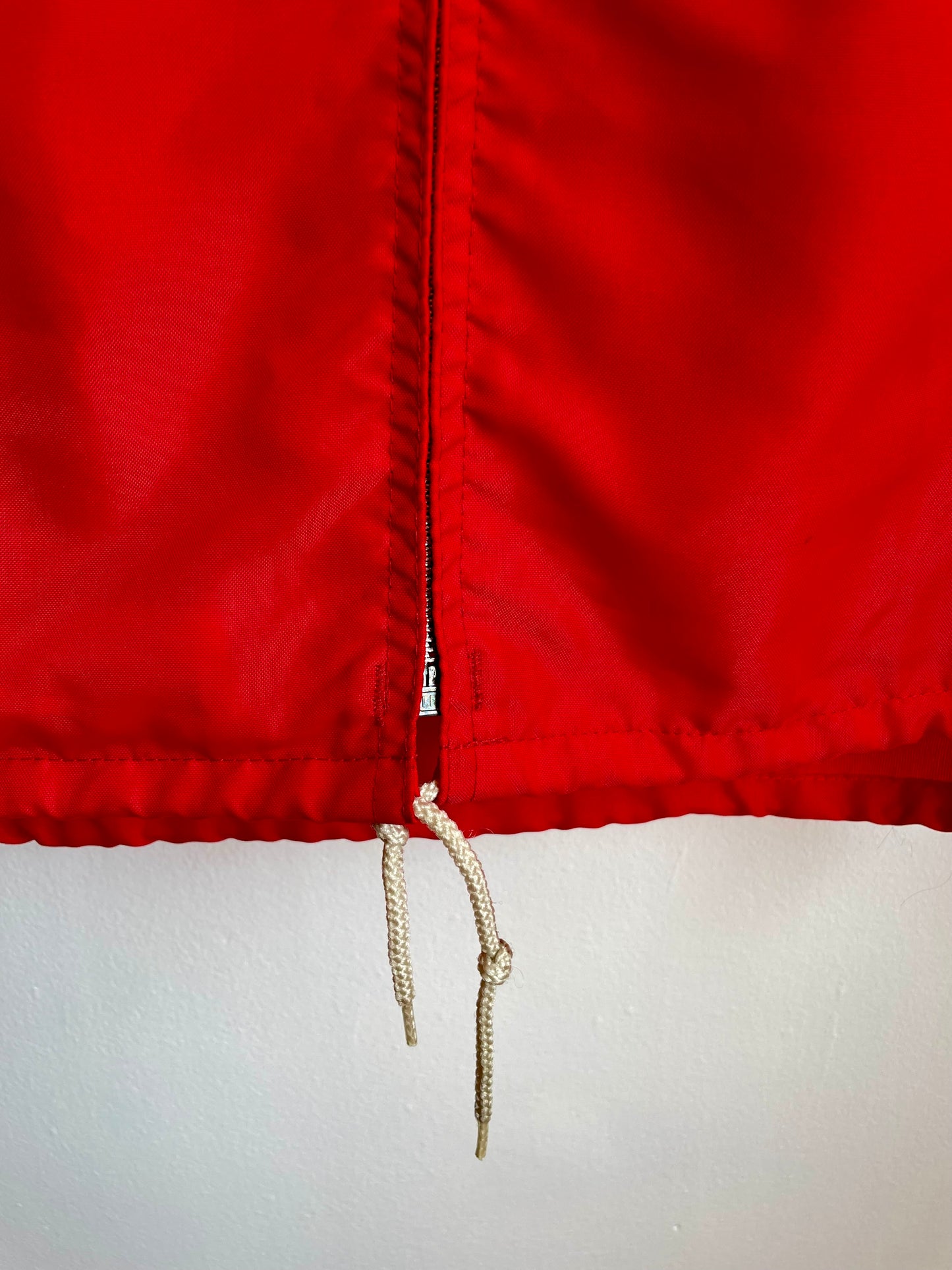 1975 General Motors Red Windbreaker Jacket - Avon Sportswear Toronto - Men's Size Large - GM 75