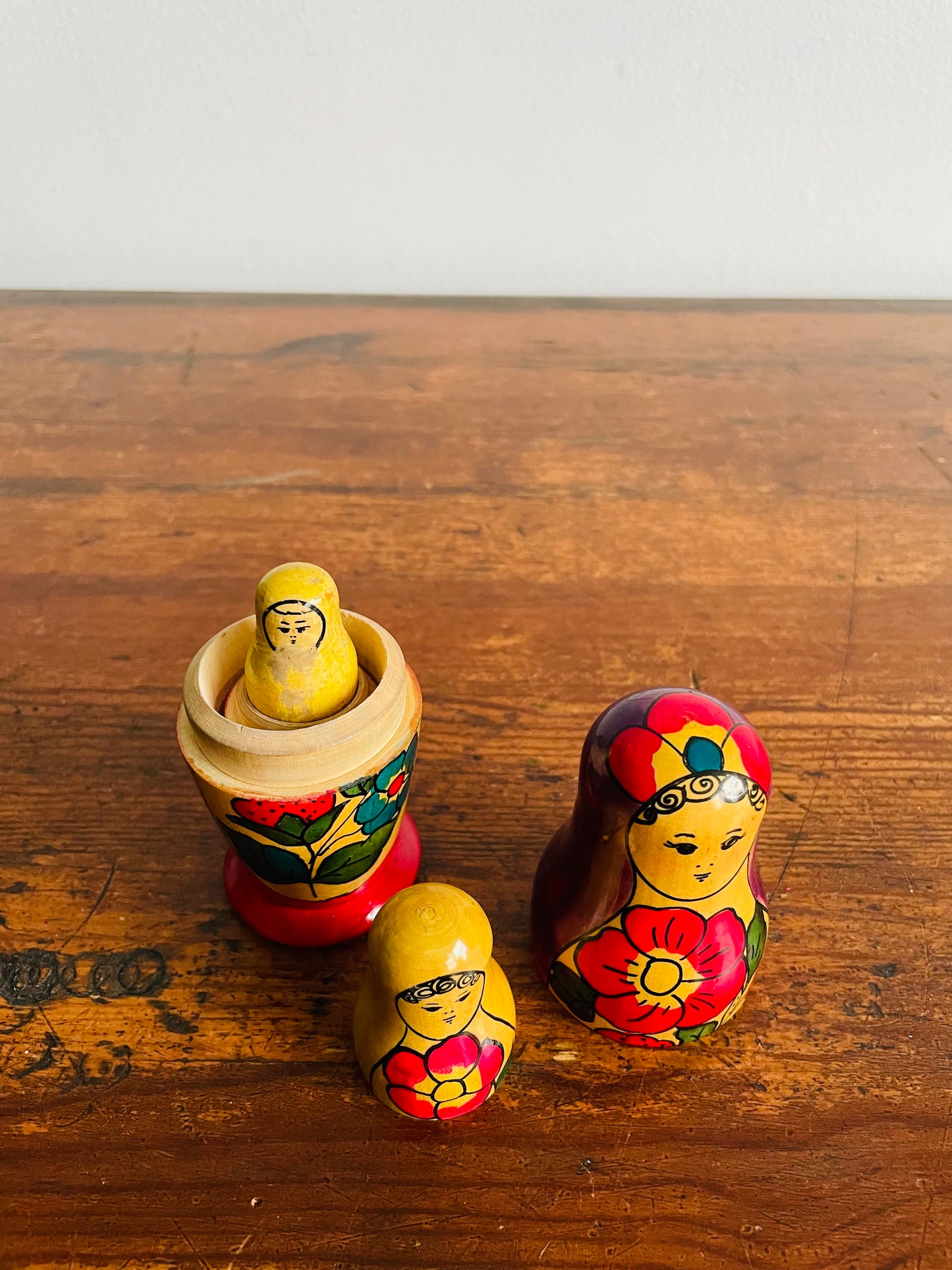 Russian Matryoshka Nesting Dolls - Set of 3 Dolls