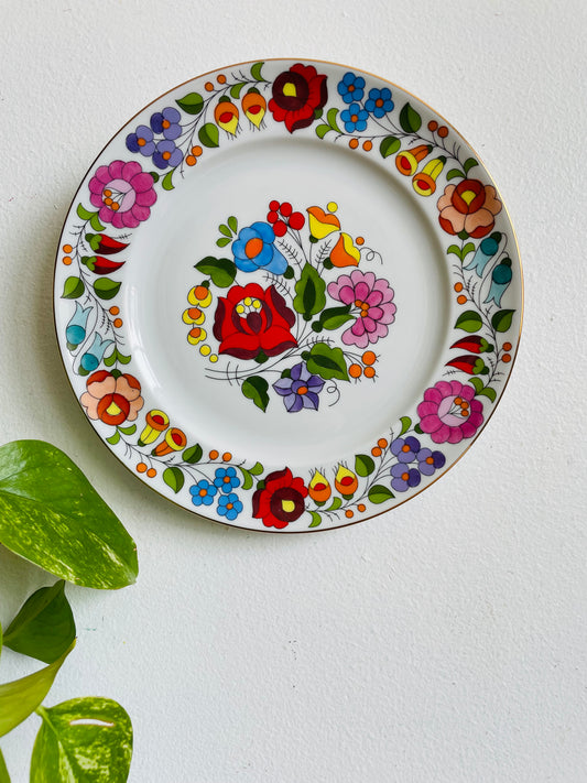 Kalocsa Hungary Hand Painted Wall Hanging Plate with Smaller Multicoloured Flower Design