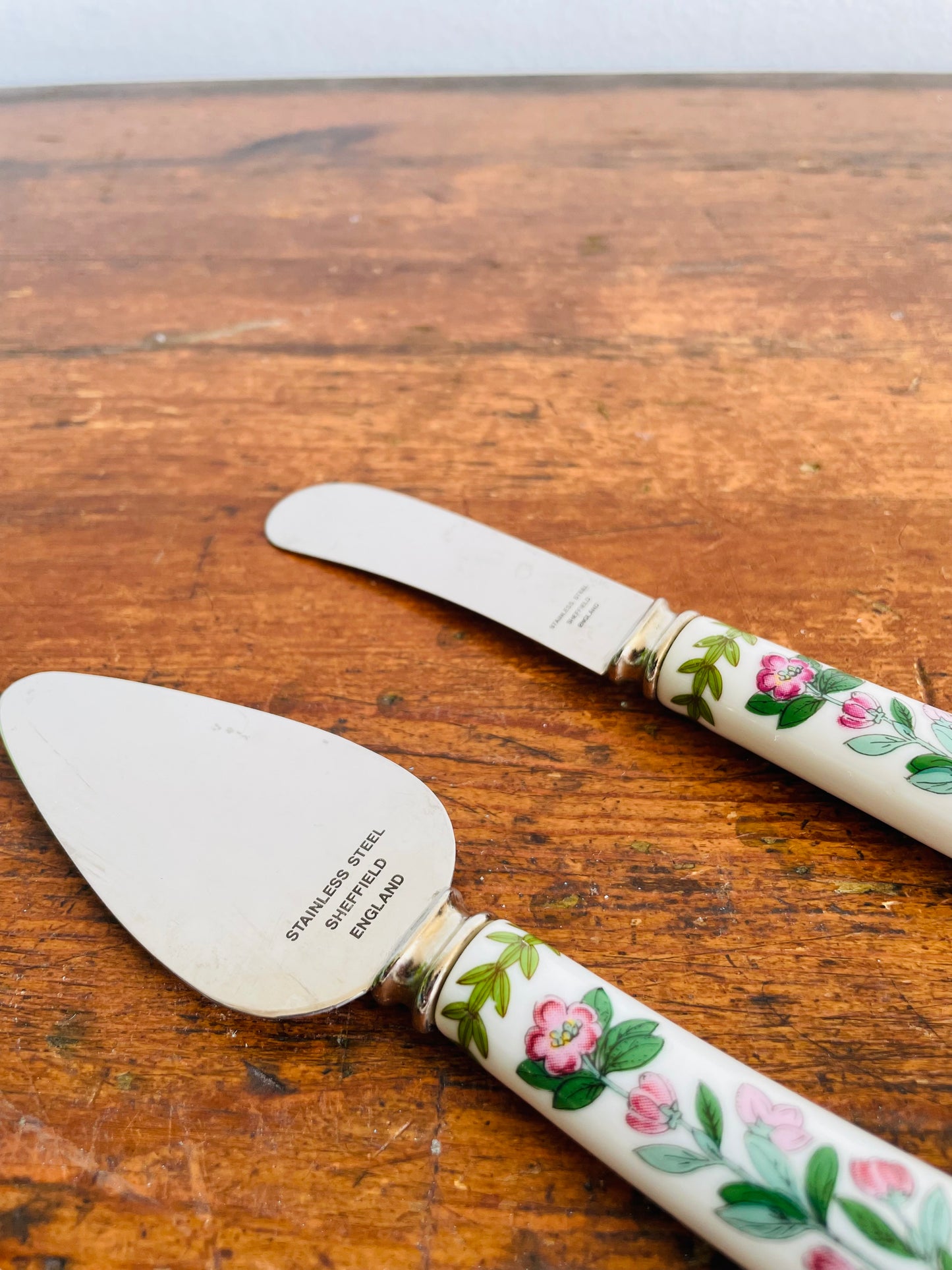 Vintage Stainless Steel Sheffield England Cheese Knives with Botanical Floral Handles - Set of 4 Pieces