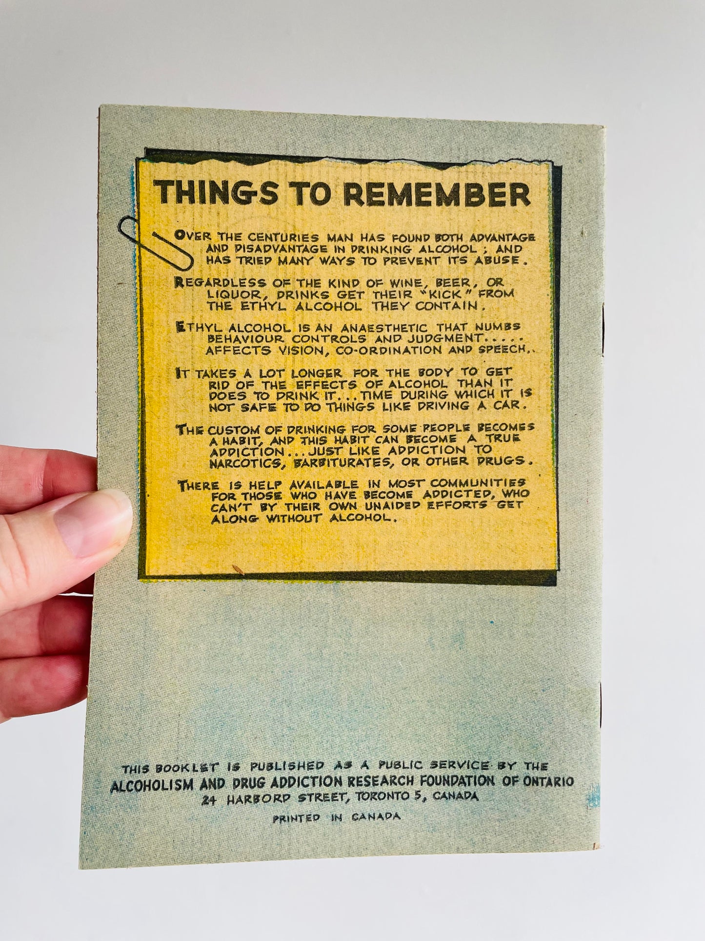 It's Best to Know About Alcohol - Paper Booklet (1961) - Published as a Public Service by the Alcoholism and Drug Addiction Research Foundation of Ontario