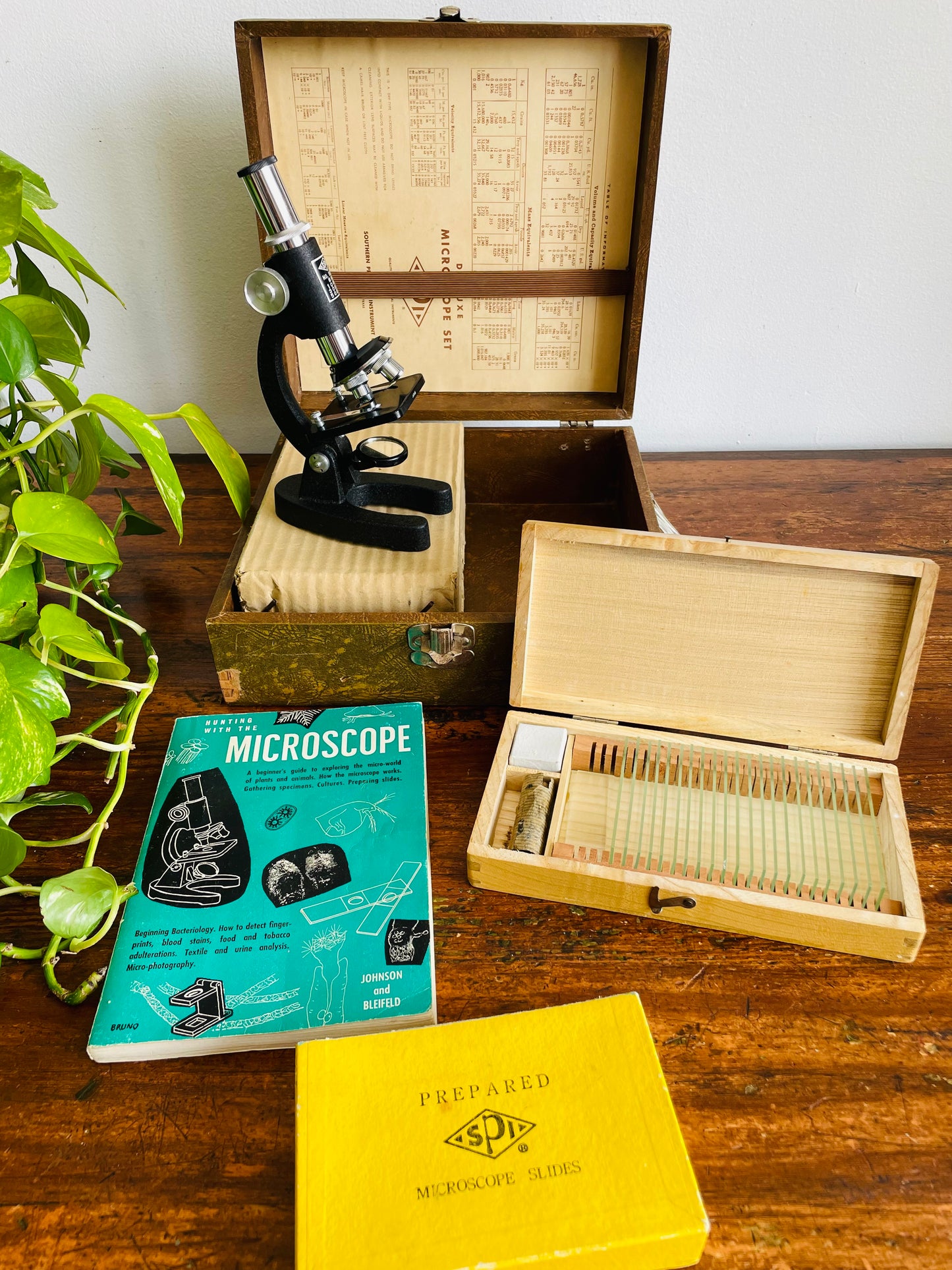 1956 SPI No. 1827 Deluxe Microscope Set in Carry Case - Includes Slides & Book - Made in Japan