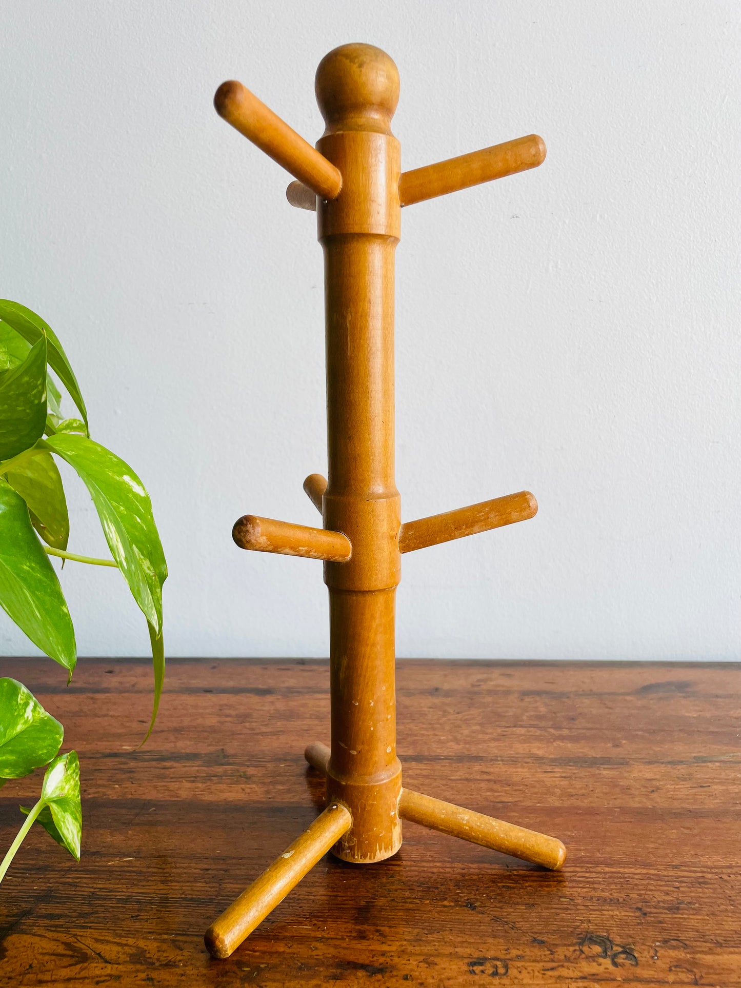 Wood Mug Tree Holder Rack with 6 Arms