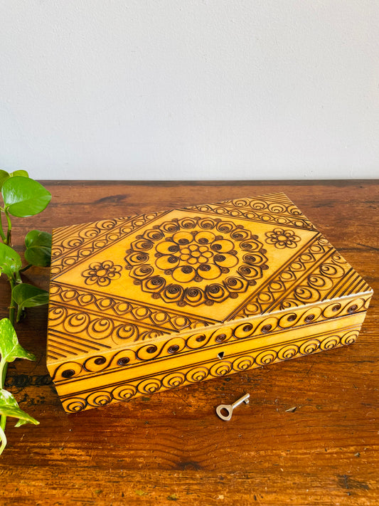 Vintage Polish Carved Wood & Pyrography Burned Folk Art Box - Has Hinged Lid & Skeleton Key to Lock