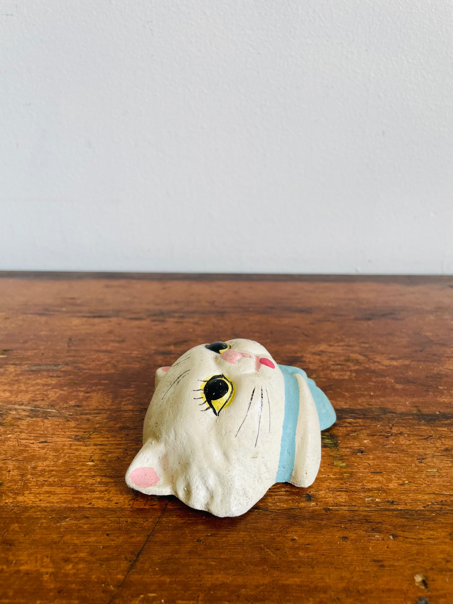 Chalkware Cat Face Wall Hanging - Cat Looking Straight