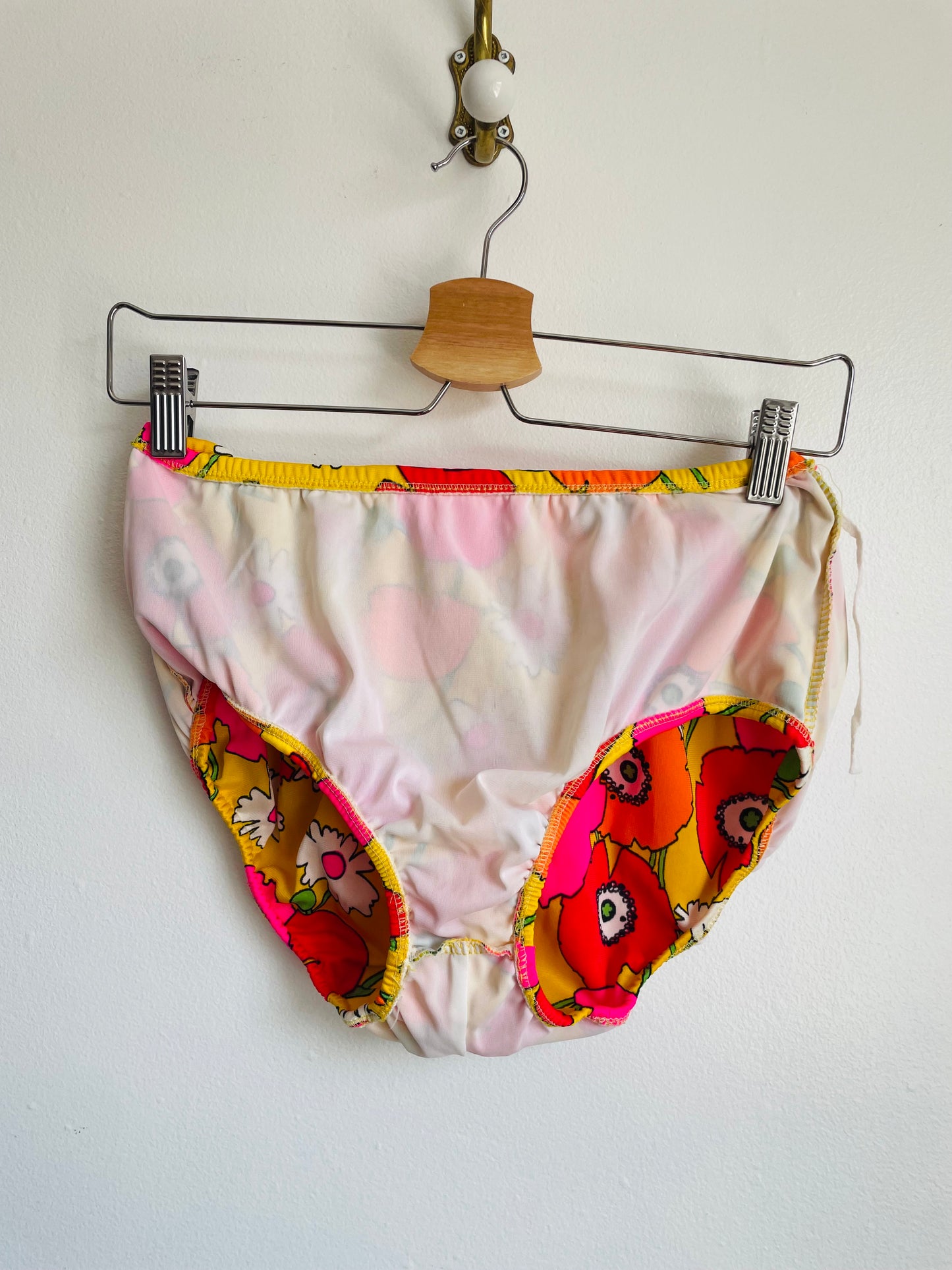 Groovy Sears Junior Bazaar Two Piece Sun Lounge Set or Swimsuit with Bright Flower Pattern - Wear Separately or Together - Bottoms & Tank Top - Please Read