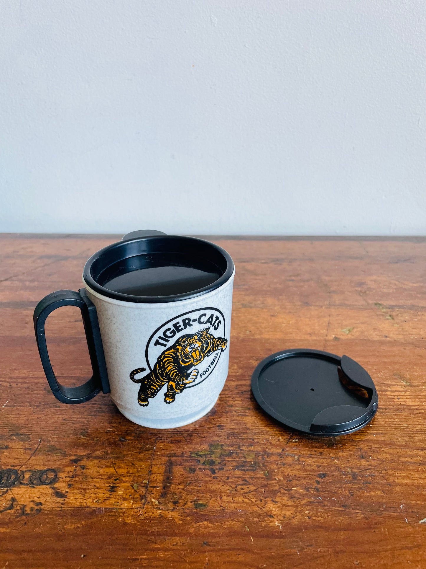 Vintage Hamilton Tiger-Cats Football Plastic Travel Mug with Dashboard Sticky Removable Base