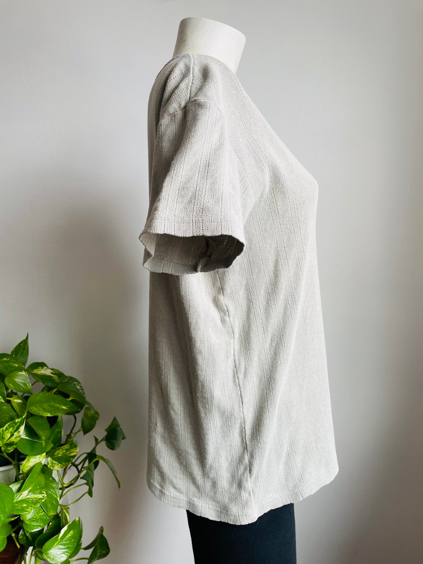 Oblige 100% Cotton Sage Green Cottagecore T-Shirt - Made in Hong Kong - Size Small