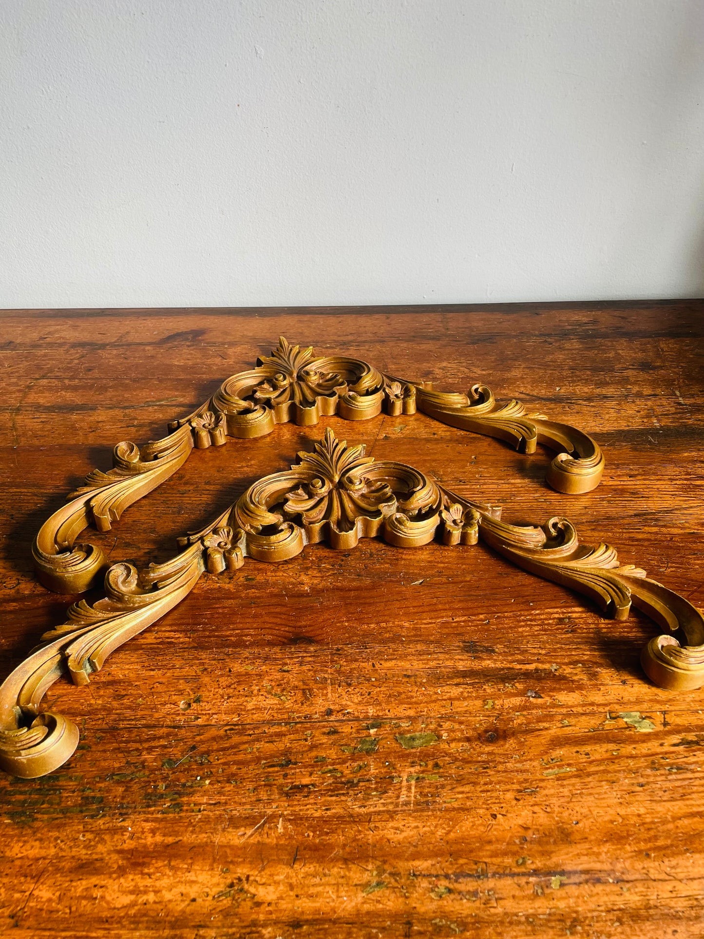 Vintage Ornate Gold Arch Filigree Decorative Pieces - Syroco / Italian Rococo Style - Set of 2 - Great DIY Project Pieces - Wall Decor, Mantle, Shelf, Etc.