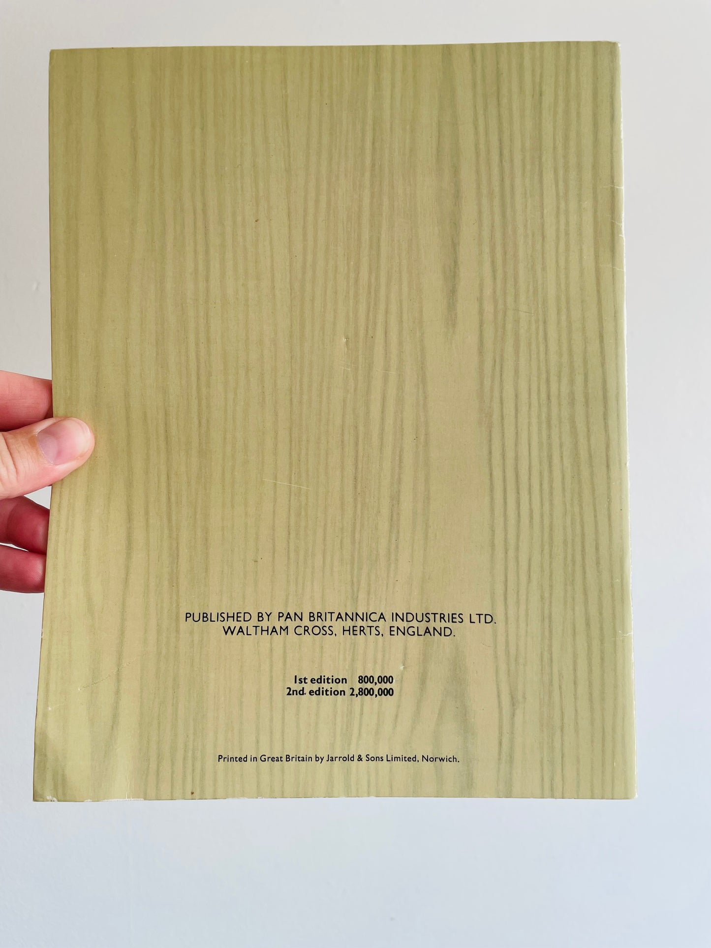Be Your Own House Plant Expert Book by Dr. D.G. Hessayon (1975)