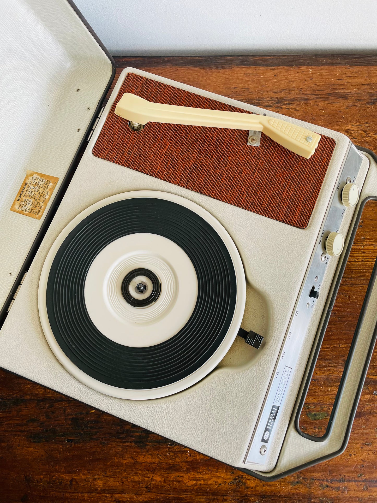 Vintage 1966 Super Cute General Electric Solid State Transistor Portable Suitcase Record Player Model 11A62 - Made in Canada - Tested / Works!
