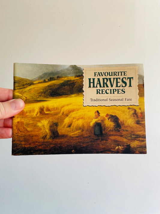Favourite Harvest Recipes Pocket Cookbook - Traditional Seasonal Fare