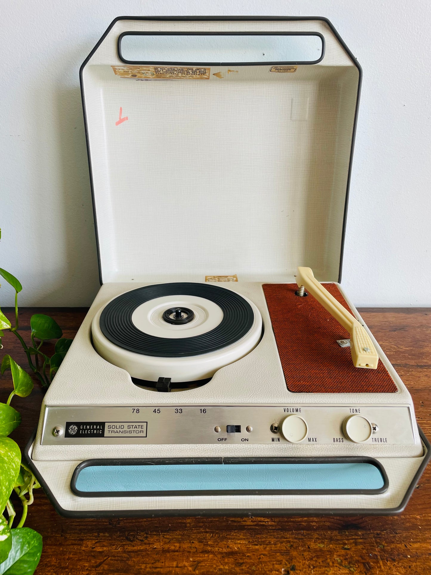 Vintage 1966 Super Cute General Electric Solid State Transistor Portable Suitcase Record Player Model 11A62 - Made in Canada - Tested / Works!