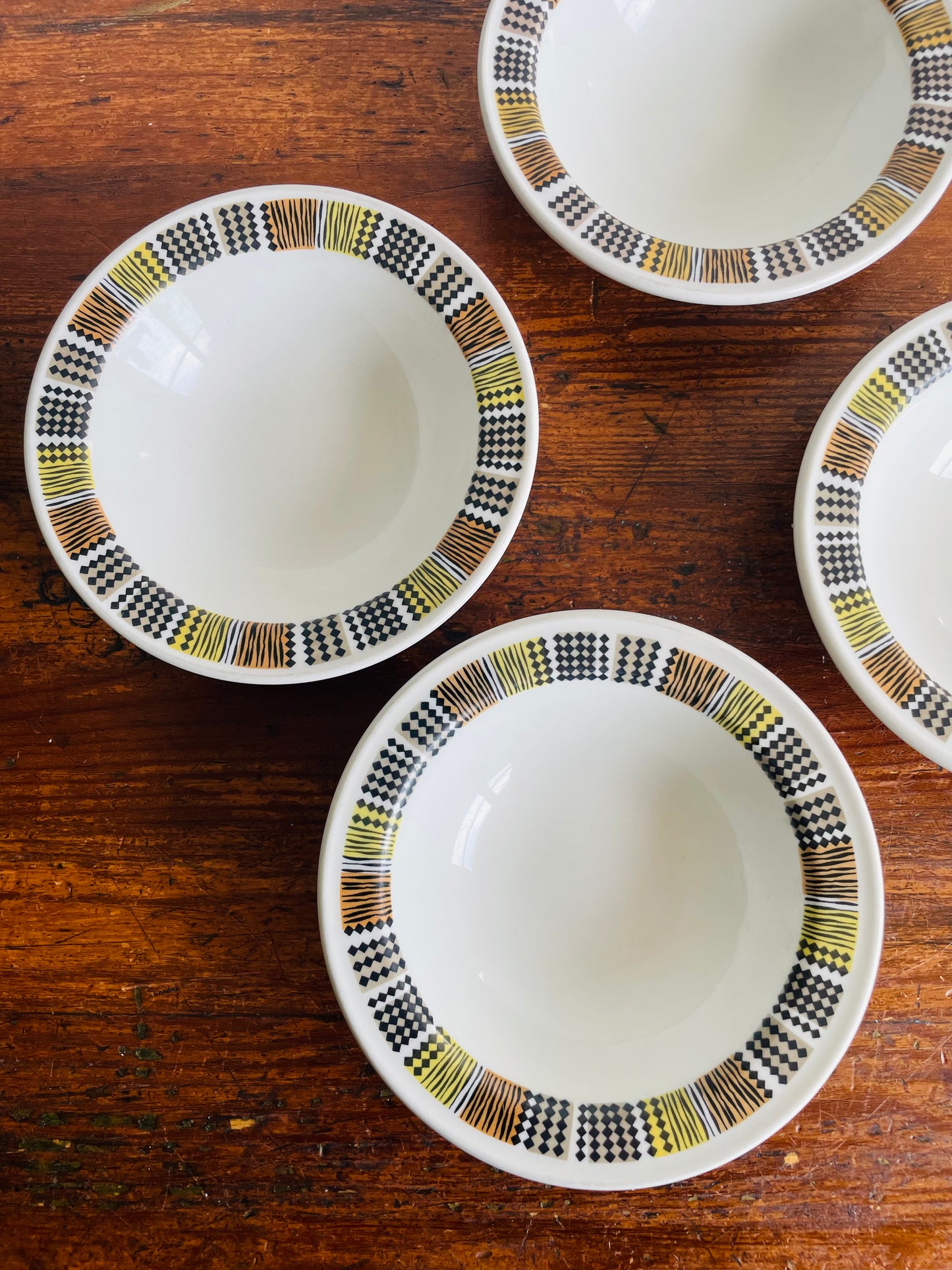 Ridgway Steelite Small Bowls with Tweed Pattern Rim - Vitreous China Hotelware - Made in England - Set of 4