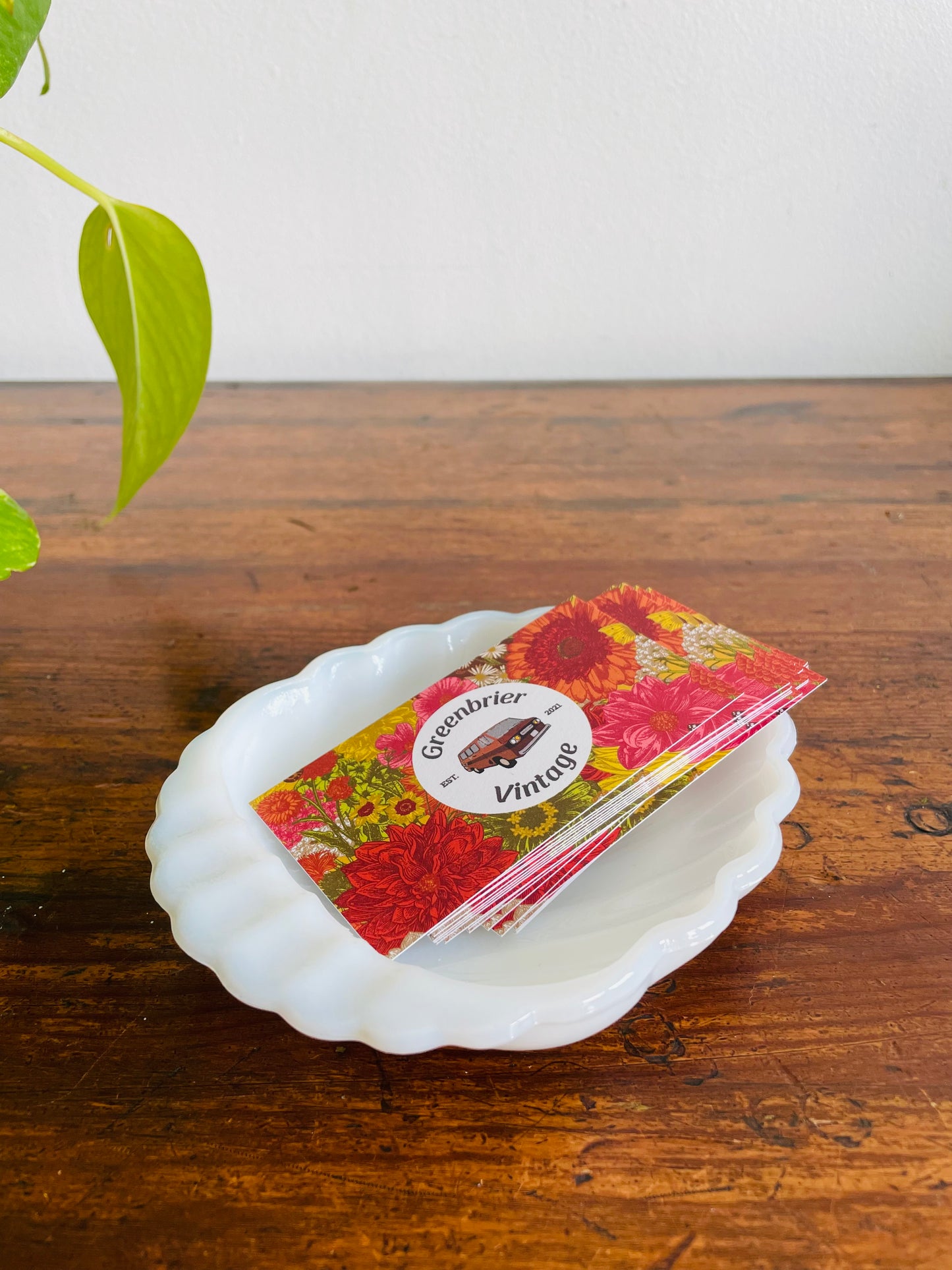 Milk Glass Shell Shaped Trinket Dish - Great for Jewellery, Soap, Scrubber, Business Cards, Etc.