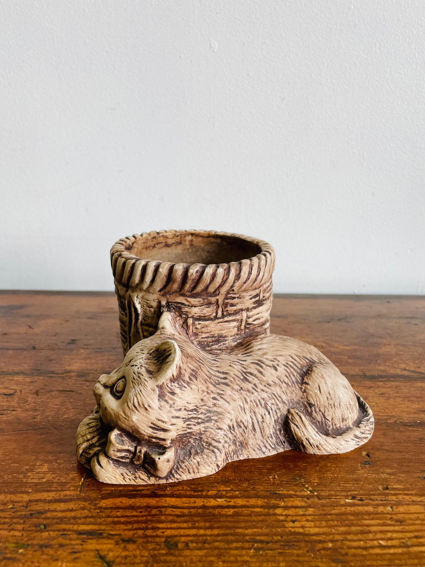 Pompadour 1984 Cute Cat with Yarn Planter Pot