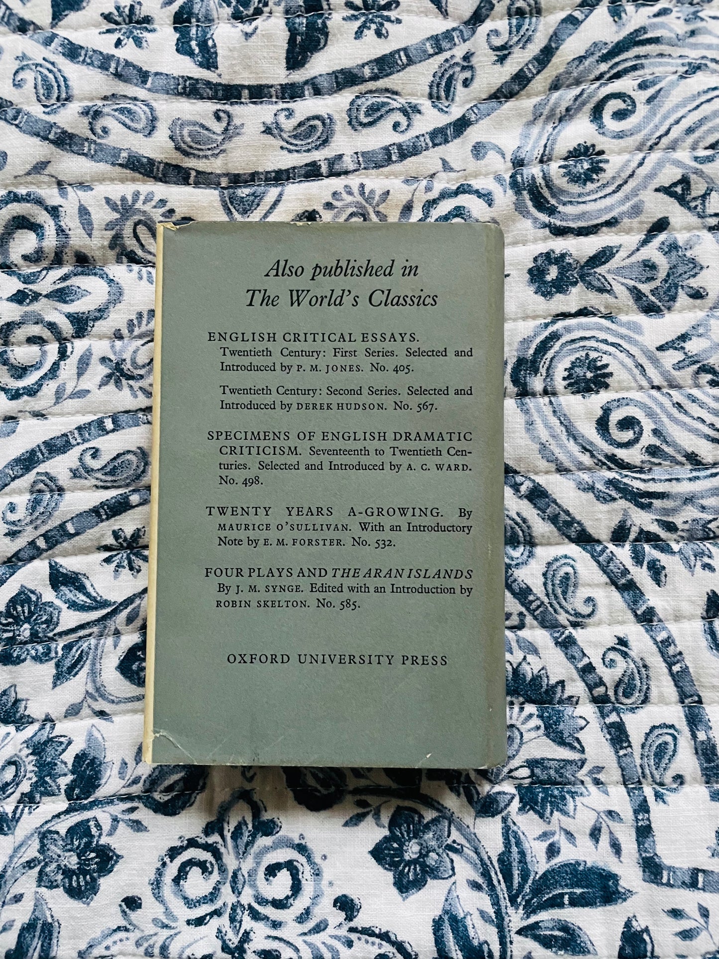 The World's Classics Oscar Wilde Selected Writings with an Introduction by Richard Ellmann Hardcover Book (1961)