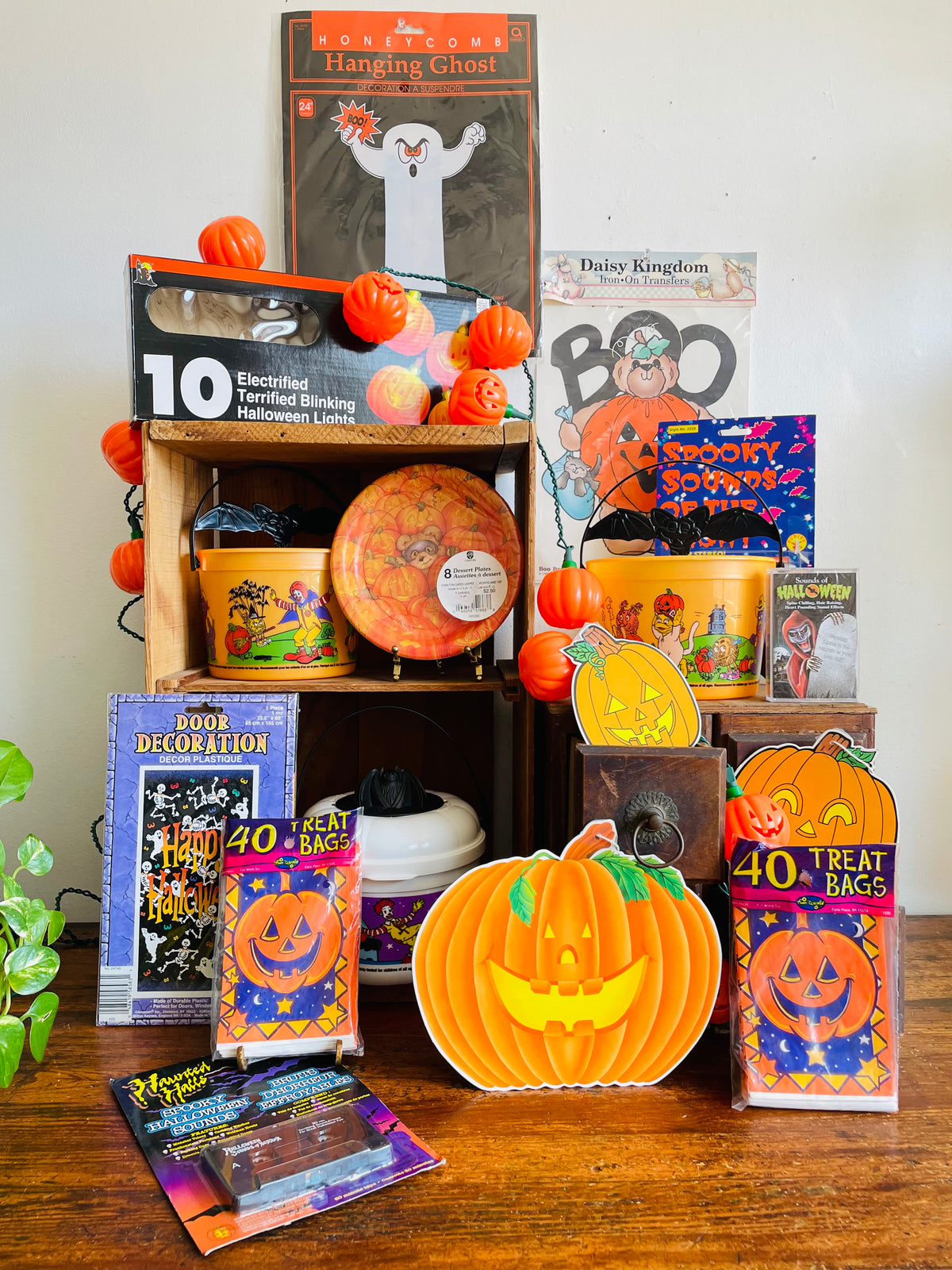 Vintage 2001 McDonald's Orange Plastic Trick or Treat Halloween Bucket with Bat Handle #2