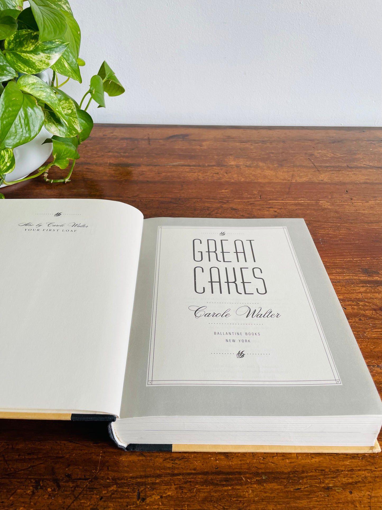 Great Cakes Hardcover Cookbook by Carole Walter (1991)