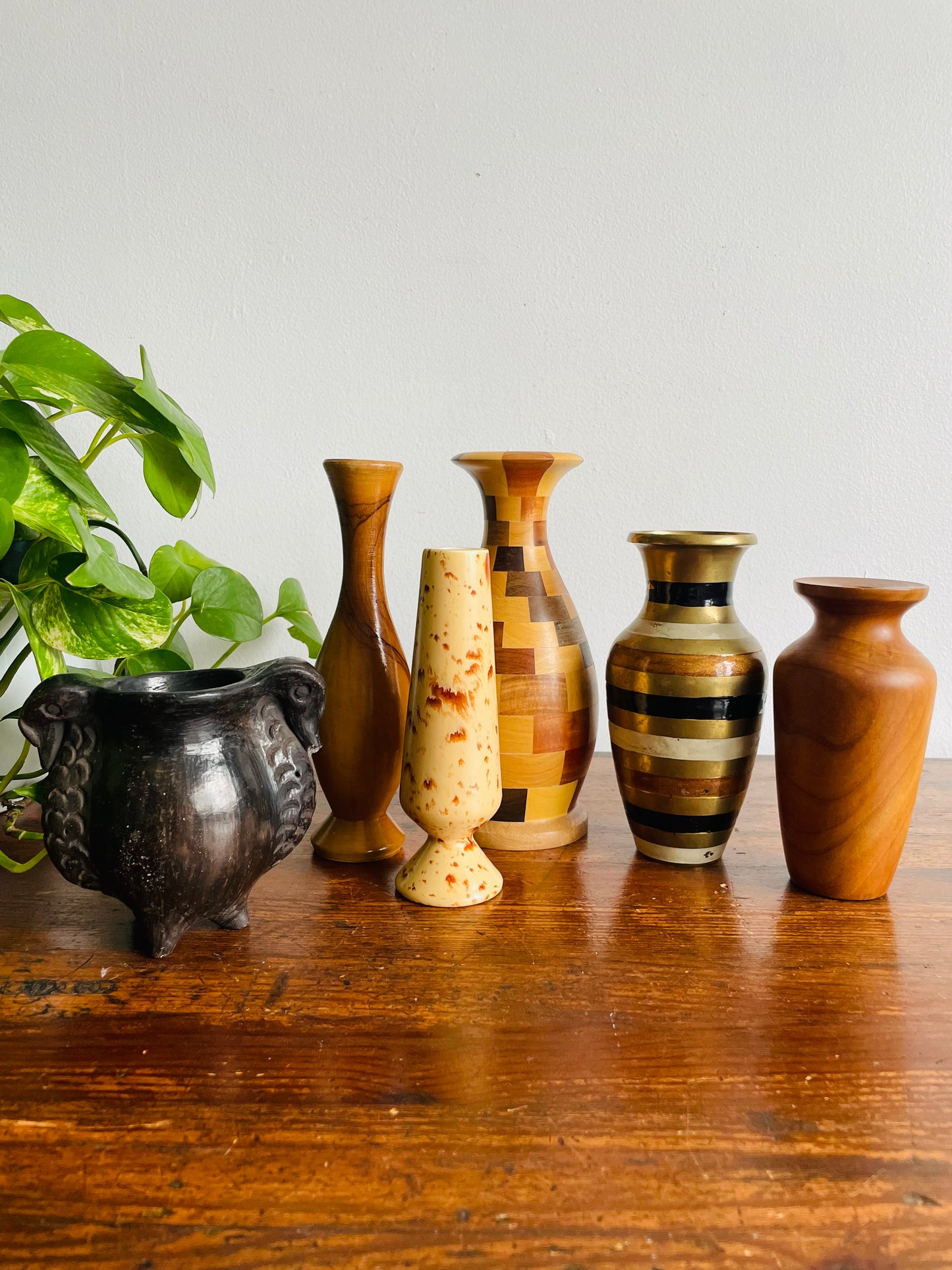 Barro Negro Black Clay Pottery from Oaxaca Mexico - Vase Cup with Tripod Feet & Turkey Bird Design