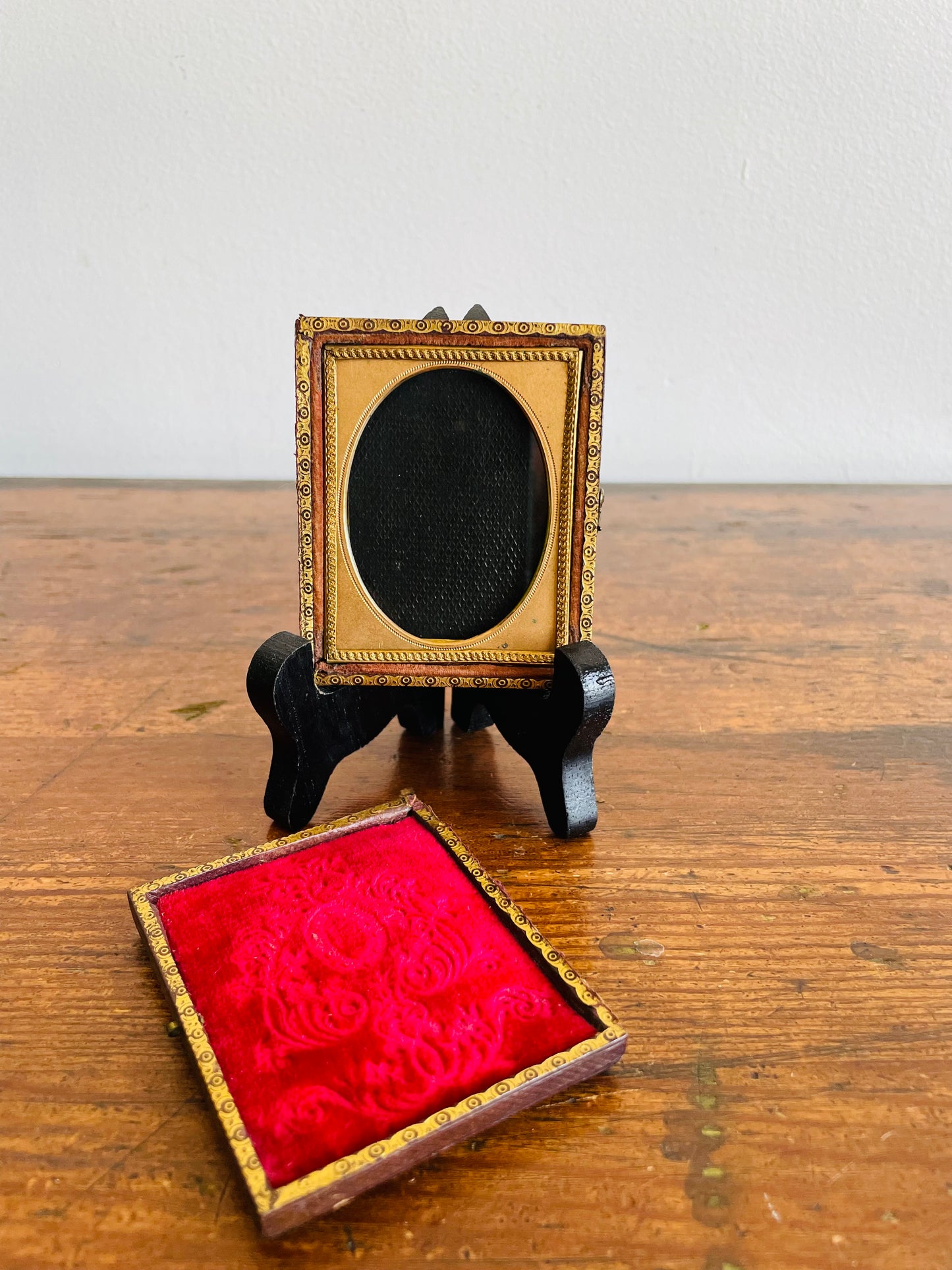 Antique 1800s Ambrotype or Daguerreotype Tooled Leather & Brass Photo Frame Case