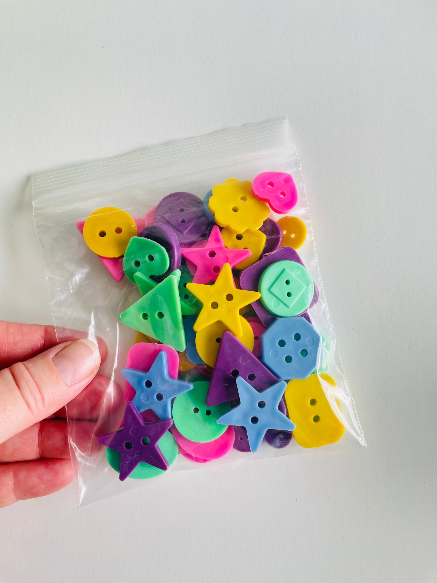 Vintage Groovy Sewing Notions Bundle - Peace, Flower Power, Butterfly, Stars & Shapes Buttons - Fuddle Duddle Floral Iron-On Patches - Rainbow Rick Rack - Bright & Fun!