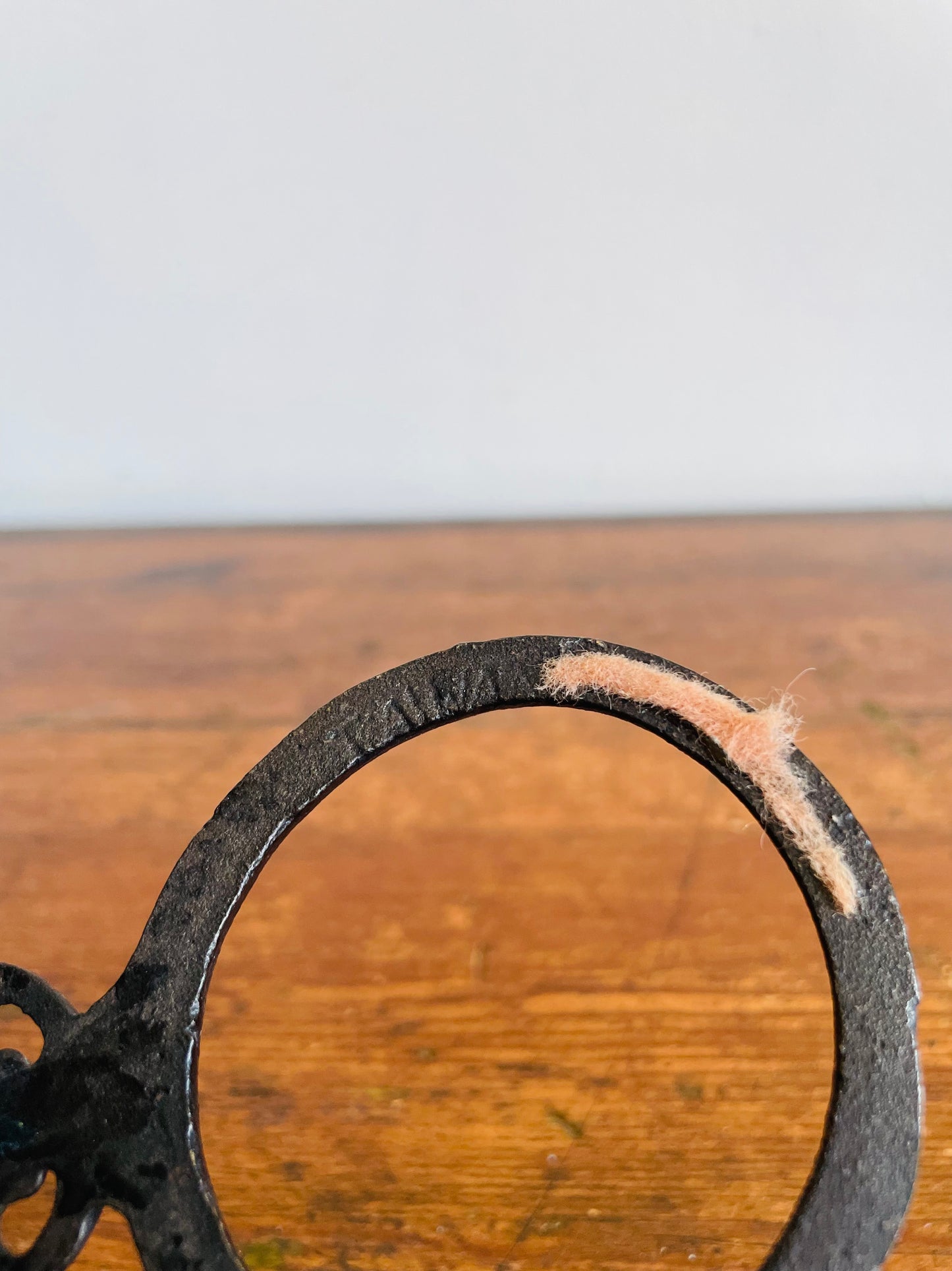 Cast Iron Key Rack Holder with 6 Hooks for Hanging - Made in Taiwan