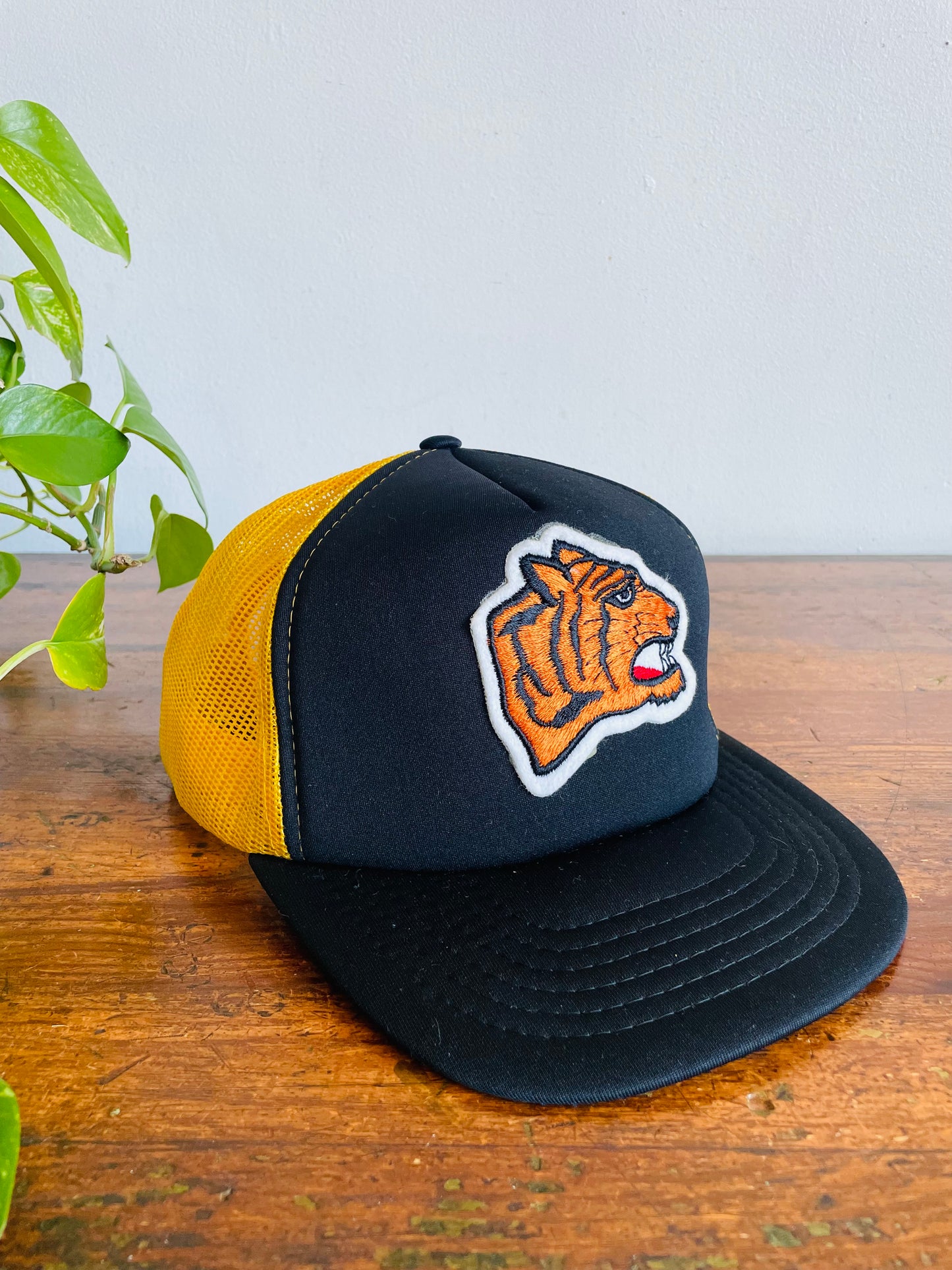 Vintage Hamilton Tiger-Cats Football Trucker Hat Baseball Cap - International Insignia Ltd. - One Size Fits All - Made in Korea