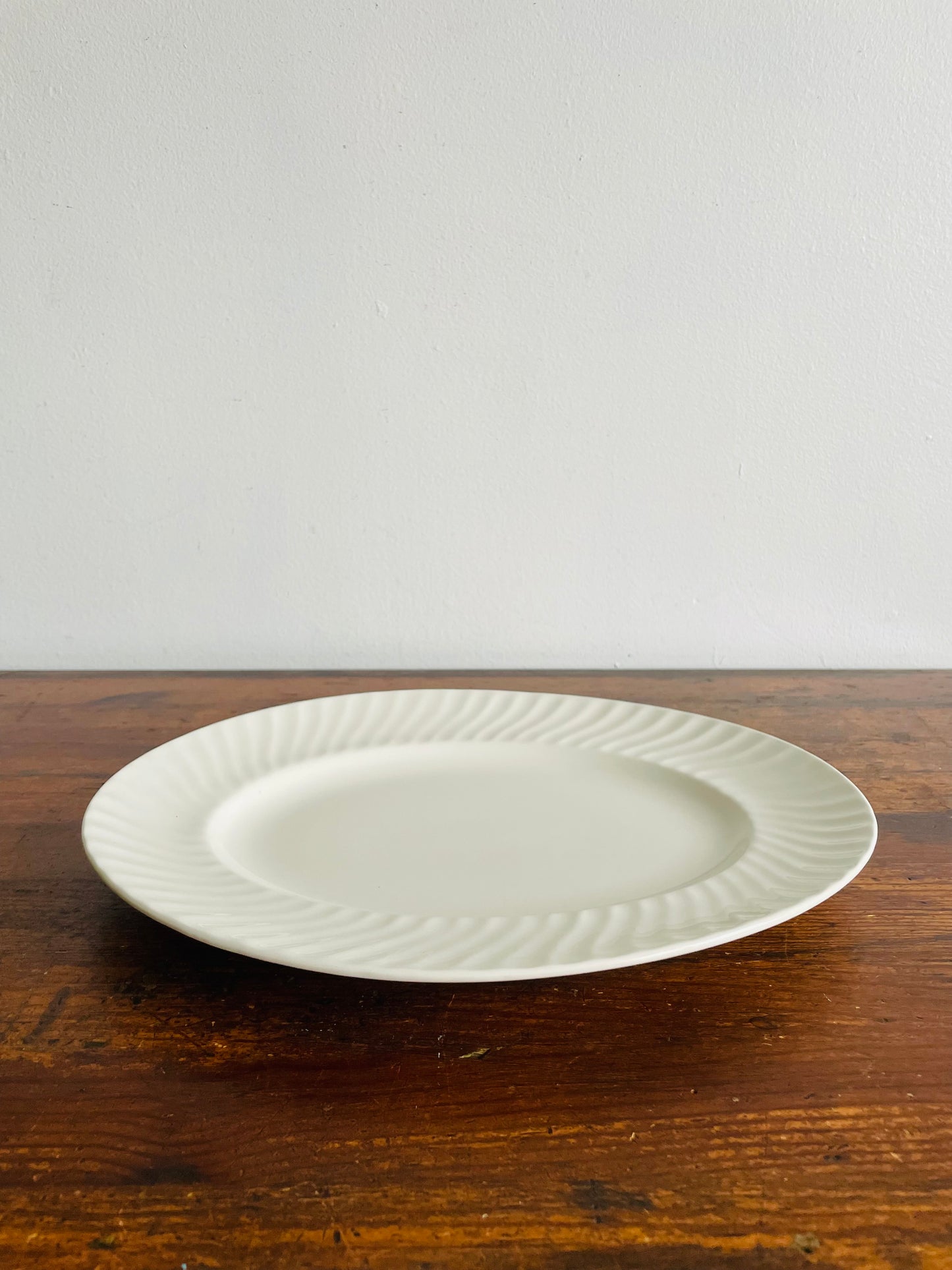 Barratts of Staffordshire England Bloomingdale's White Serving Plate