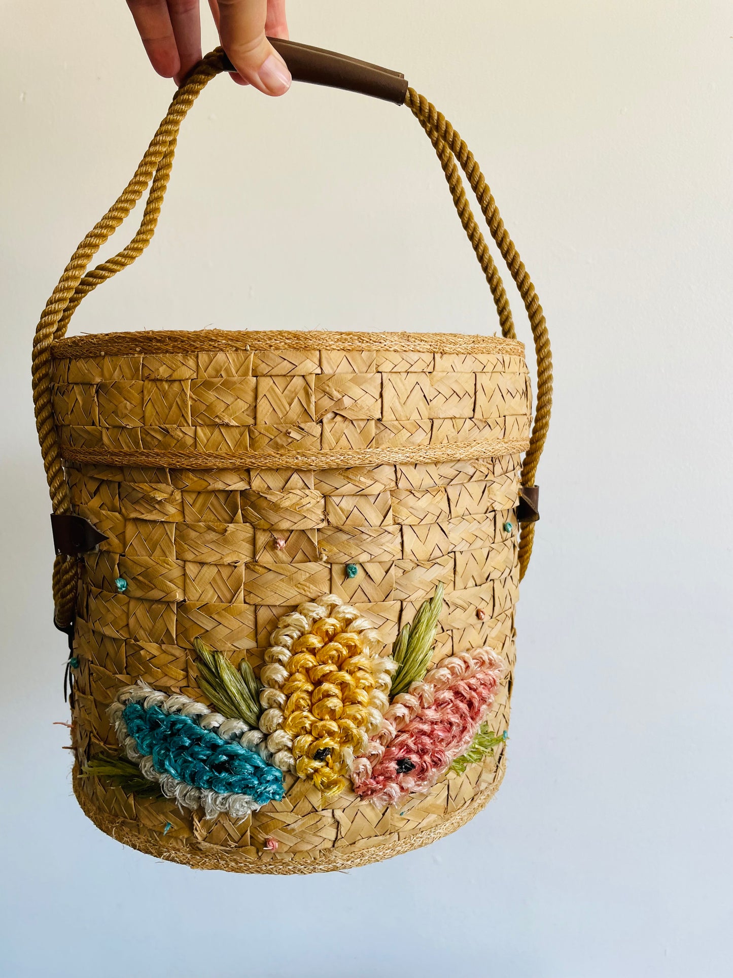 Woven Straw & Raffia Bucket Purse Basket with Lid