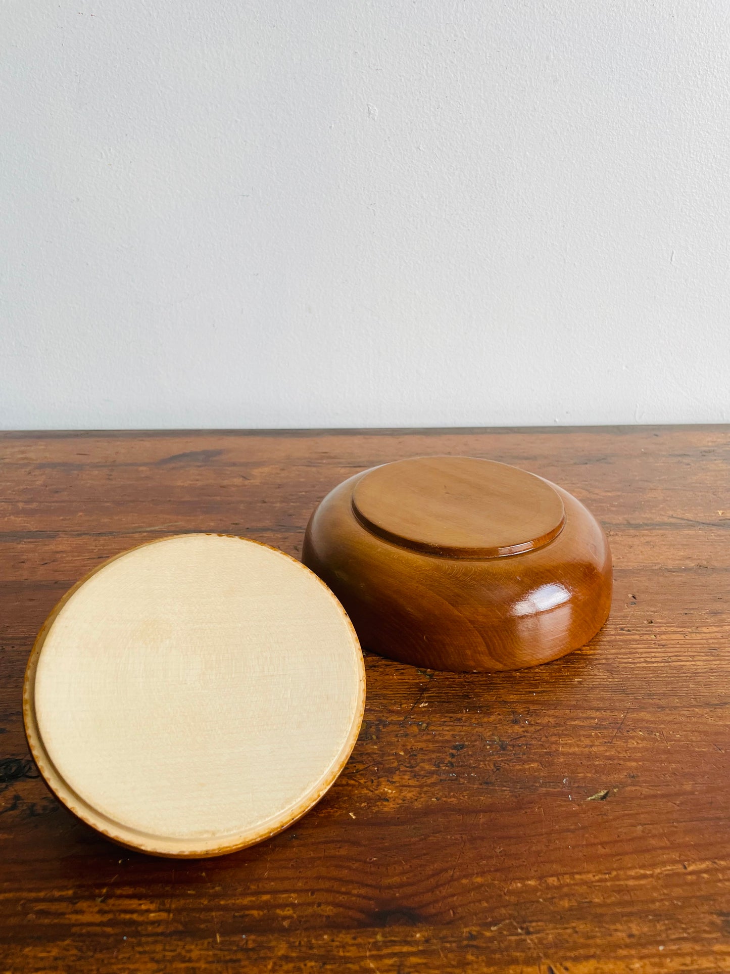 Round Hand Carved Wood with Brass Inlay Polish Folk Art Trinket or Jewellery Box with Lid