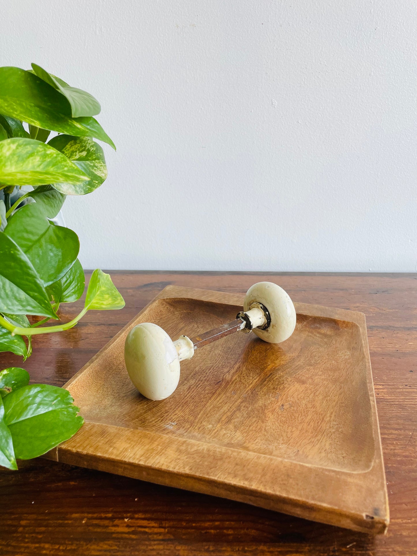 White Porcelain Door Knob Set with Connecting Spindle Shaft #8