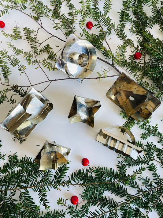 Aluminum Cookie Stamp Cutters with Handle - Circle, Christmas Tree, Holly Leaf, Santa, Star & Bell - Set of 6