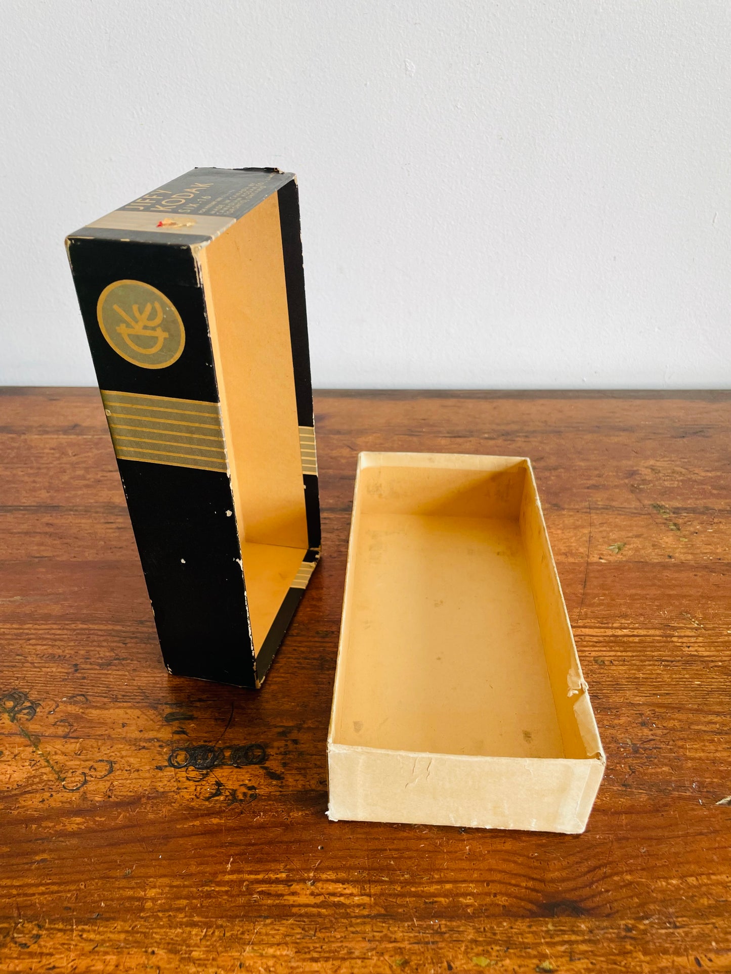 1930s Jiffy Kodak Six-16 Accordion Lens Camera - Made in Canada by Canadian Kodak Company - Comes with Original Box & Instruction Booklet